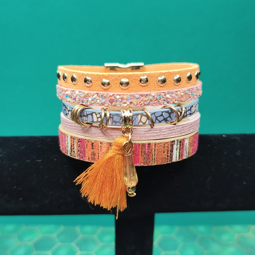 Multicolor Magnetic Layered with Tassel Cuff